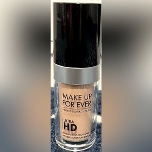 Makeup Forever ultra HD Foundation - shade Y218